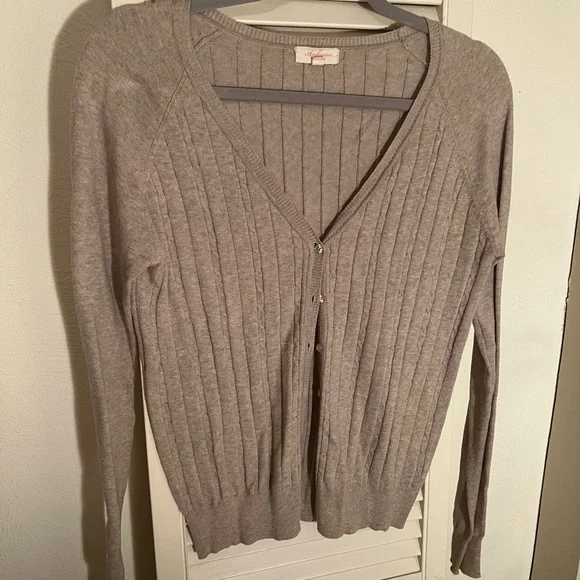 Sweater - Picture 2 of 2